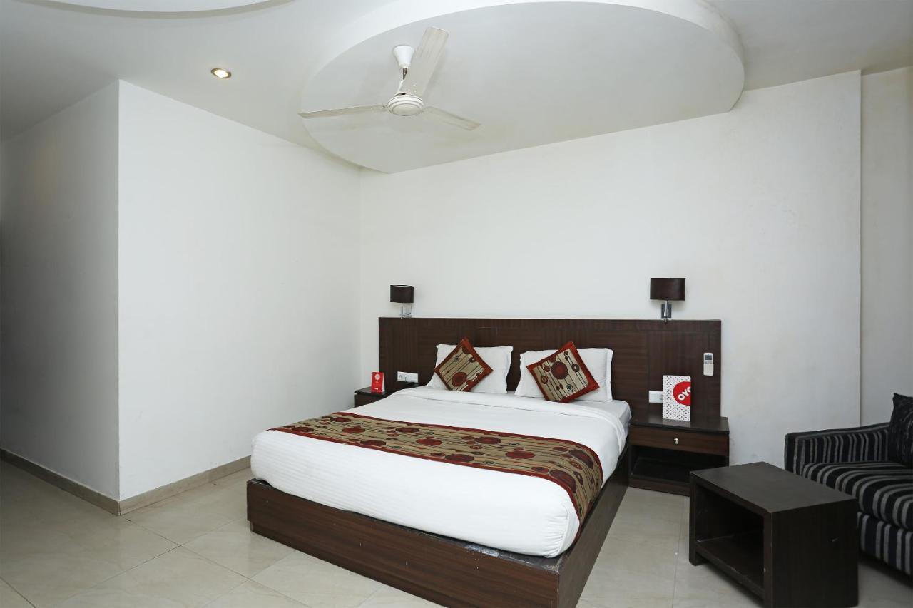 Capital O 3600 Hotel Royal Windsor Kathgodam Exterior photo